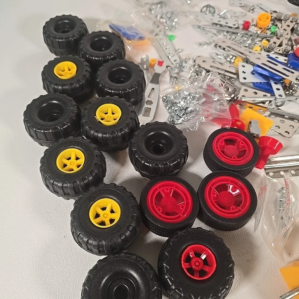 Lot Of All Terrain Vehicle Metal Construction Toy Set Wheels Battery Powered Axl